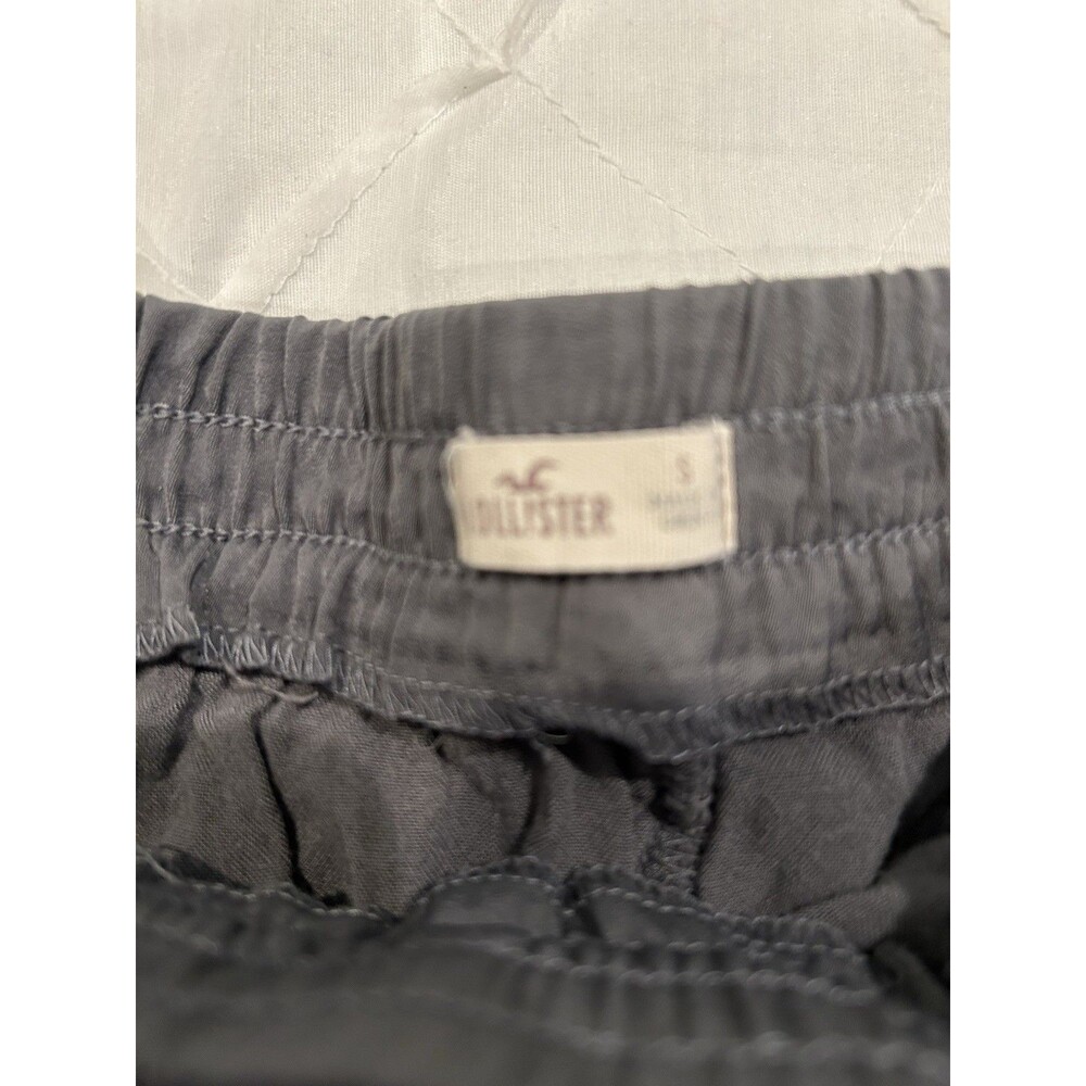 Hollister Gray Silky Shorts With Lace Trim  Size S - Picture 3 of 4